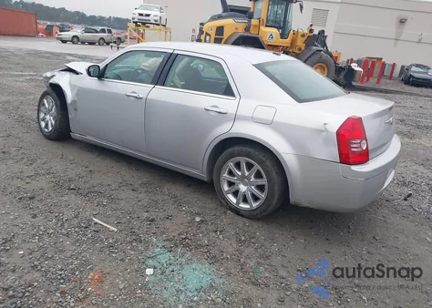 2010 Chrysler 300 Touring/Signature Series/Executive Series from USA, damaged, VIN 2C3CA5CV0AH221758